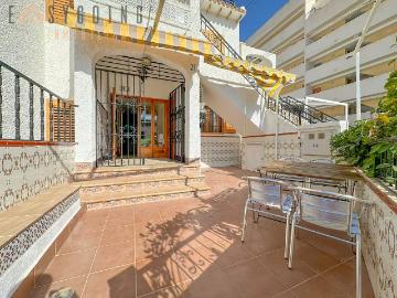 Villa en venta en Los Arenales del Sol - Terraza
