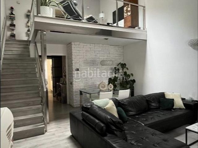 Casa adosada en venta en Caldes de Montbui. Casa adosada a doble altura totalmente reformada por un estudio de interiorismo. Casas adosadas Caldes de.