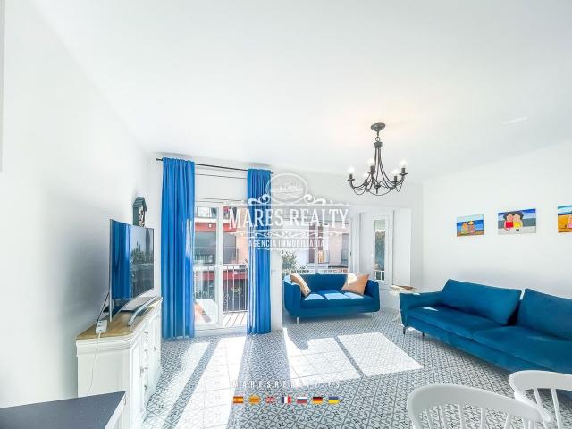 Casa adosada en venta en Calella. Casa adosada cerca del mar con licencia turistica. Casas adosadas.