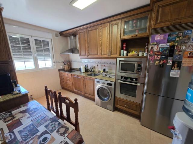 Casa adosada en venta en Calera y Chozas. Casas adosadas Calera y.