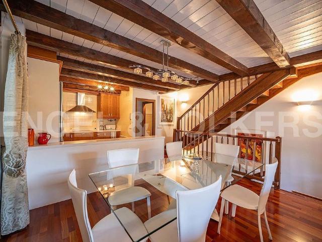Casa adosada en venta en calle Carrèr Montcorbau, Vielha e Mijaran, de 274 m² 4 habitaciones por 650.000