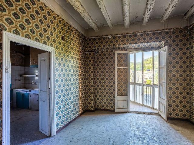 Casa adosada en venta en calle CL Sant Esteve, Sallent, de 846 m² 17 habitaciones por 249.000