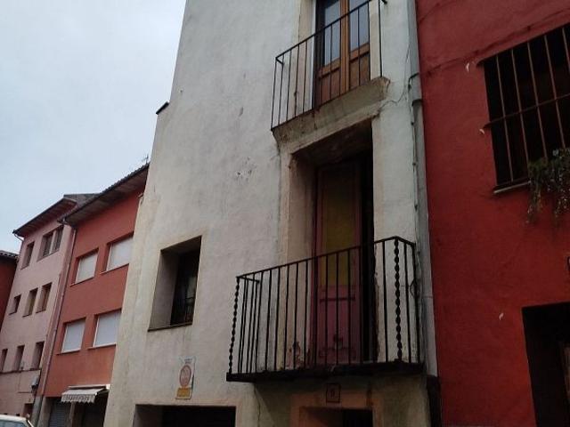 Casa adosada en venta en calle Clavetaires, Campdevanol, de 176 m² 3 habitaciones por 82.000