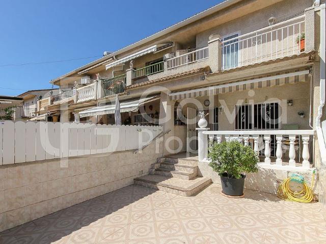 Casa adosada en venta en calle Aigua Blava, Vendrell, El, de 96 m² 4 habitaciones por 270.000