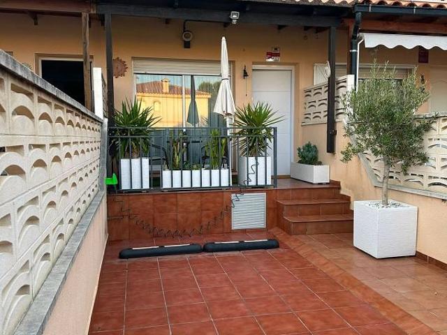 Casa adosada en venta en calle Alfons I D', Mont Roig del Camp, de 96 m² 2 habitaciones por 210.000