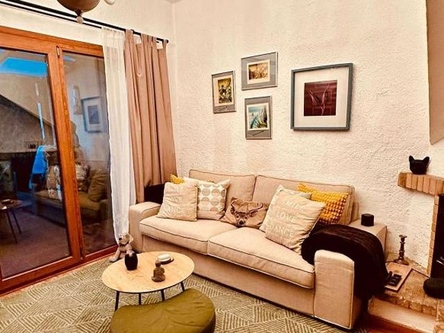 Casa adosada en venta en calle Brusselles, Torroella de Montgrí, de 68 m² 2 habitaciones por 245.000
