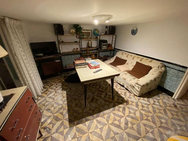 Casa adosada en venta en calle Graupera, Vilafranca del Penedès, de 173 m² 6 habitaciones por 189.000
