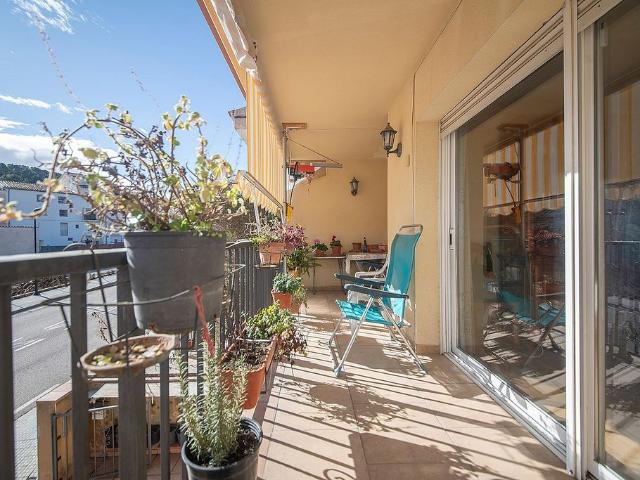 Casa adosada en venta en calle D'orient, Mediona, de 186 m² 4 habitaciones por 290.000