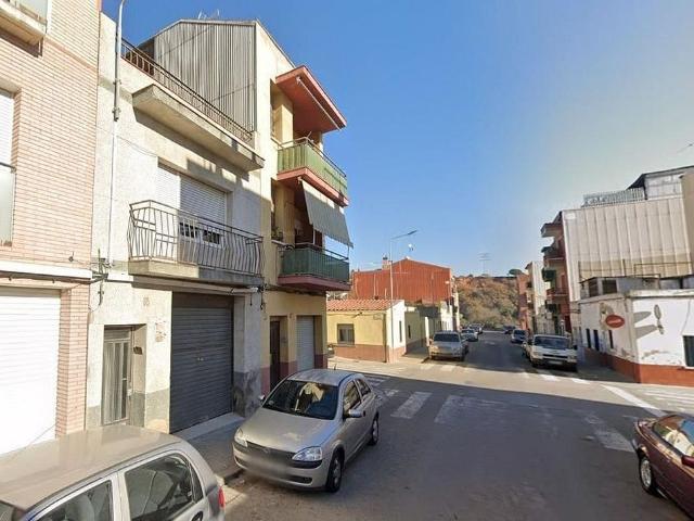 Casa adosada en venta en calle D'amílcar Barca, Sabadell, de 200 m² 3 habitaciones por 5.500