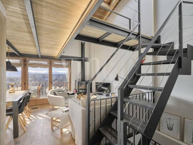 Casa adosada en venta en calle De Cereja, Llívia Girona, de 110 m² 3 habitaciones por 495.000