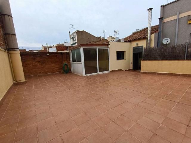 Casa adosada en venta en calle D'arquímedes, Terrassa, de 148 m² 3 habitaciones por 375.000