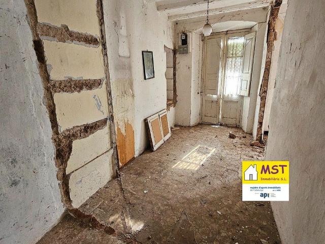 Casa adosada en venta en calle De Jacint Verdaguer, Balsareny, de 280 m² 4 habitaciones por 49.900