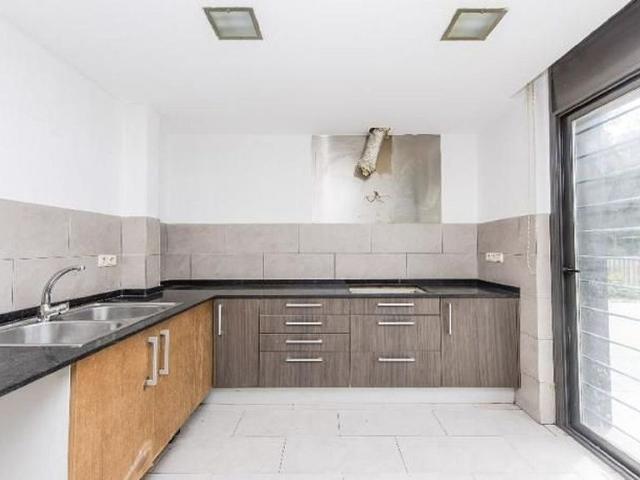 Casa adosada en venta en calle De la Morera, Sant Pere de Vilamajor, de 236 m² 3 habitaciones por 228.180