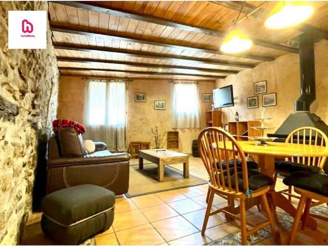 Casa adosada en venta en calle De Les Fonts, Capafonts, de 117 m² 3 habitaciones por 230.000