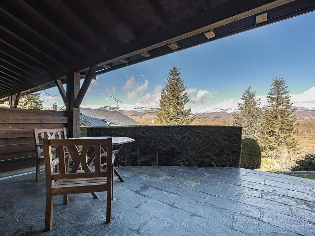 Casa adosada en venta en calle De Les Pereres, Fontanals de Cerdanya, de 175 m² 3 habitaciones por 530.000