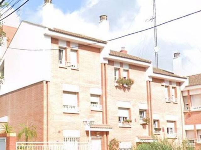 Casa adosada en venta en calle De Montserrat de Casanovas, Barcelona, de 94 m² 4 habitaciones por 285.000