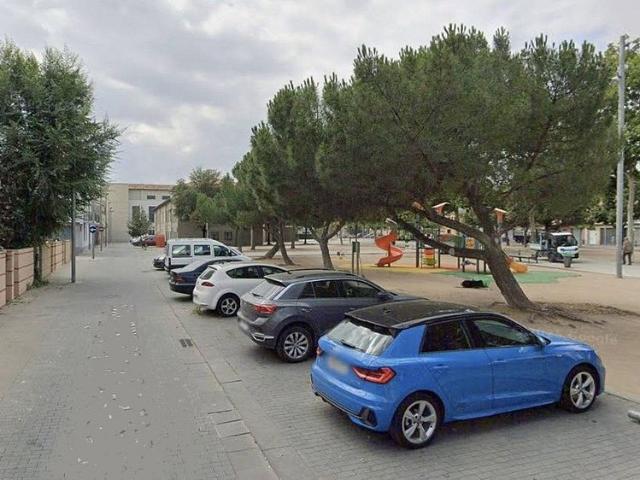 Casa adosada en venta en calle De Madiroles, Manlleu, de 90 m² 4 habitaciones por 160.000