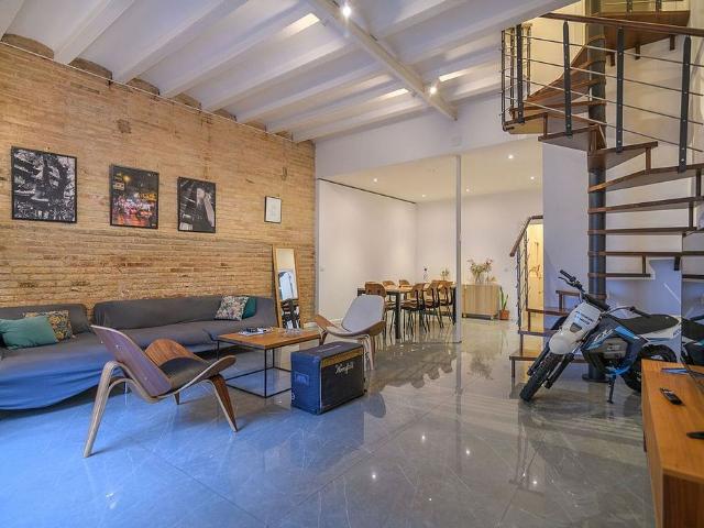 Casa adosada en venta en calle De Miquel Àngel, Barcelona, de 115 m² 3 habitaciones por 595.000