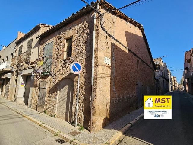 Casa adosada en venta en calle De Sant Genís, Navàs, de 170 m² 3 habitaciones por 85.000