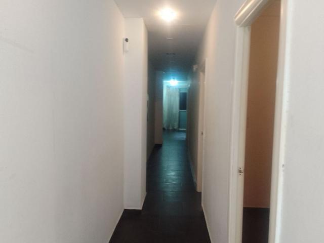 Casa adosada en venta en calle De Tortosa, Badalona, de 130 m² 4 habitaciones por 350.000