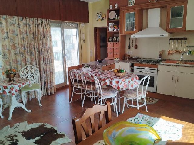 Casa adosada en venta en calle Del Marquès de Valterra, Sant Carles de la Ràpita, de 260 m² 3 habitaciones por 284.990