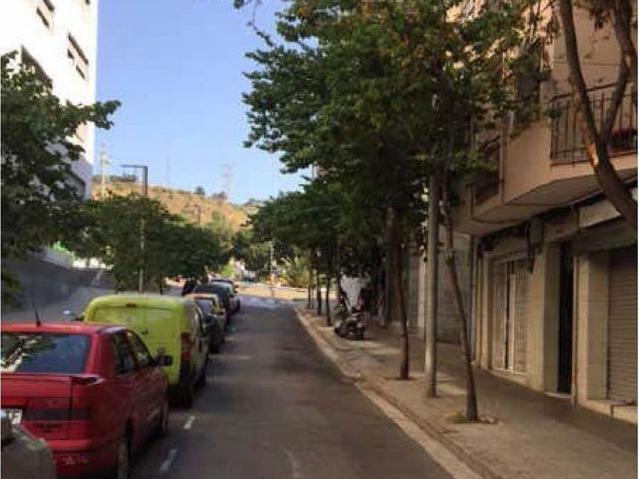 Casa adosada en venta en calle Del Molí, Barcelona, de 42 m² 2 habitaciones por 162.800