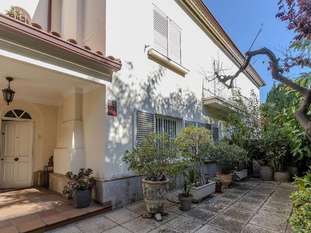 Casa adosada en venta en calle Del Baró de Les Quatre Torres, Tarragona, de 110 m² 4 habitaciones por 532.000