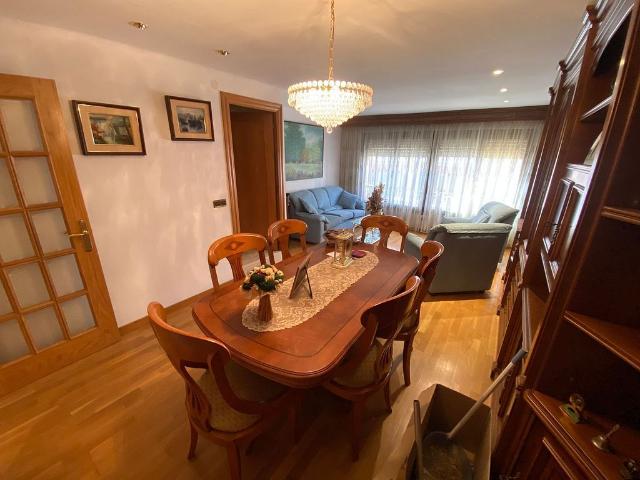 Casa adosada en venta en calle Del Bisbe Morgades, Vilafranca del Penedès, de 130 m² 3 habitaciones por 259.000