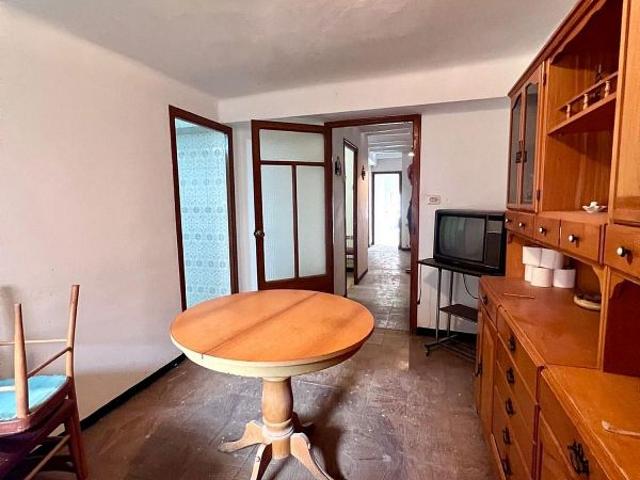 Casa adosada en venta en calle Del Canal, Almacelles, de 356 m² 5 habitaciones por 60.000