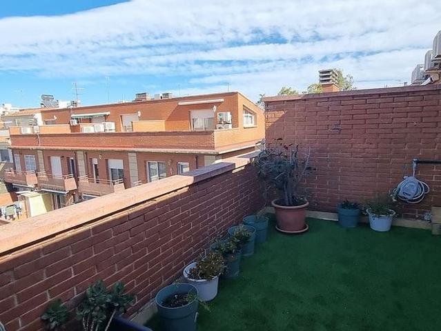 Casa adosada en venta en calle Del Doctor Robert, Reus, de 180 m² 4 habitaciones por 395.000