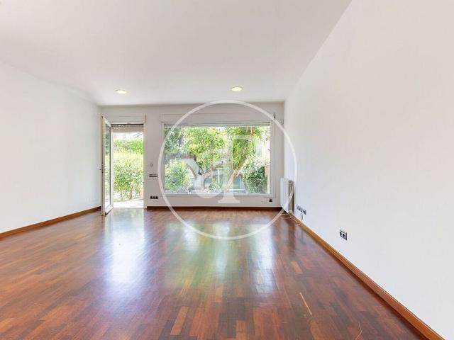 Casa adosada en venta en calle Del Forn, Sabadell, de 159 m² 3 habitaciones por 790.000