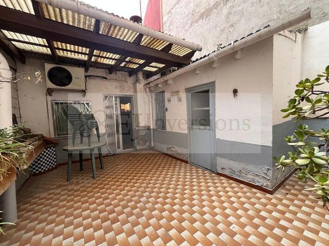 Casa adosada en venta en calle Del Pintor Pahissa, Barcelona, de 172 m² 3 habitaciones por 750.000