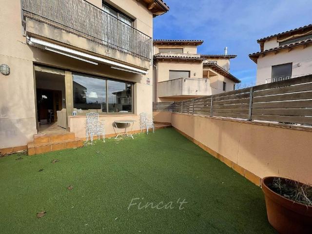 Casa adosada en venta en calle D'enric Morera, Moià, de 237 m² 4 habitaciones por 358.000