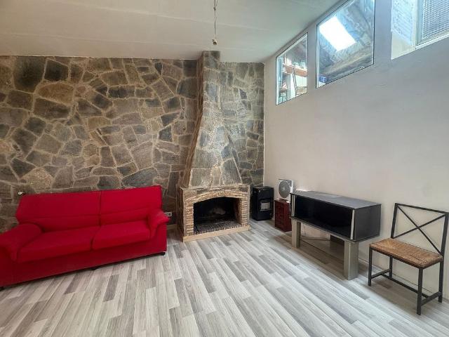 Casa adosada en venta en calle Joan Maragall, Anglesola, de 190 m² 3 habitaciones por 125.000