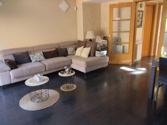 Casa adosada en venta en calle Linea, Masquefa, de 170 m² 4 habitaciones por 379.000