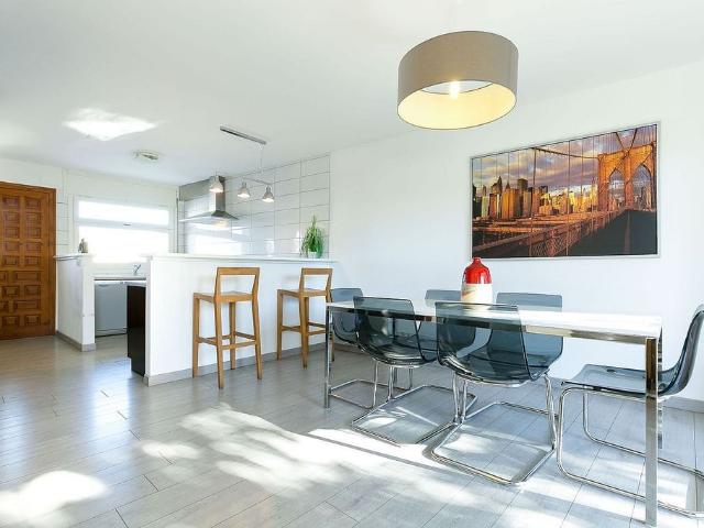 Casa adosada en venta en calle Linia, Castelló d´Empúries, de 129 m² 3 habitaciones por 785.000