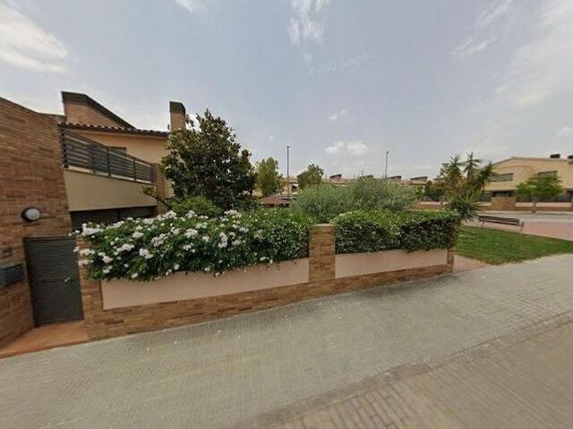 Casa adosada en venta en calle Lledoner, Abrera, de 171 m² 4 habitaciones por 215.000