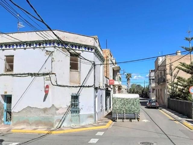 Casa adosada en venta en calle Major, Aldea, l´, de 303 m² 1 habitación por 90.000