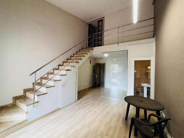 Casa adosada en venta en calle Major, Montcada i Reixac, de 82 m² 5 habitaciones por 390.000