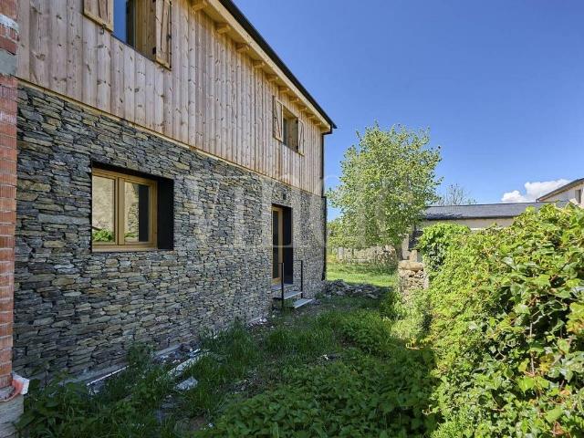 Casa adosada en venta en calle Menguant, Puigcerdà, de 159 m² 4 habitaciones por 698.000