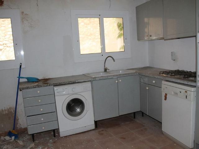 Casa adosada en venta en calle S Roc de, Salomó, de 107 m² 4 habitaciones por 109.000
