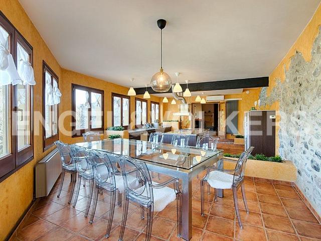 Casa adosada en venta en calle Sant Gaietà, Boadella d´Empordà, de 403 m² 4 habitaciones por 440.000