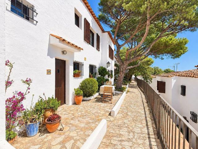 Casa adosada en venta en calle Sant Josep, Begur, de 107 m² 3 habitaciones por 525.000