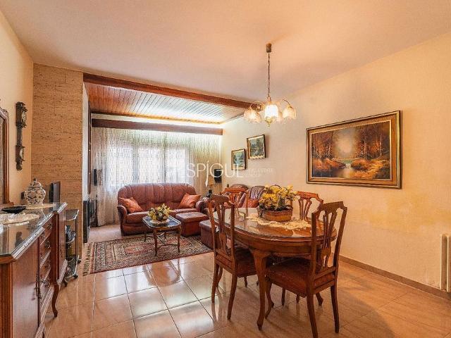 Casa adosada en venta en calle Sant Marti, Riudarenes, de 210 m² 7 habitaciones por 325.000