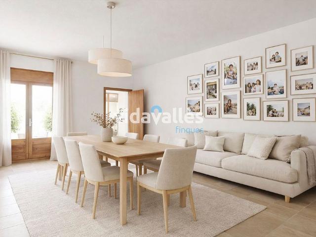 Casa adosada en venta en calle Sant Miquel, Cardedeu, de 156 m² 3 habitaciones por 395.000