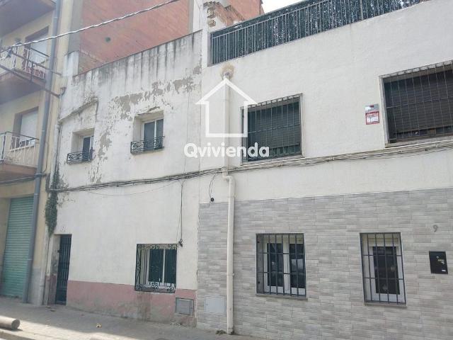 Casa adosada en venta en calle Sèquia, Canovelles, de 82 m² 1 habitación por 68.000