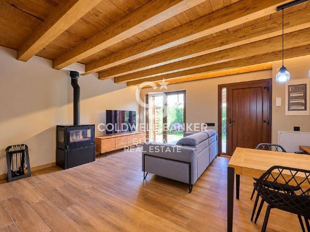Casa adosada en venta en calle Queixans, Fontanals de Cerdanya, de 141 m² 3 habitaciones por 575.000