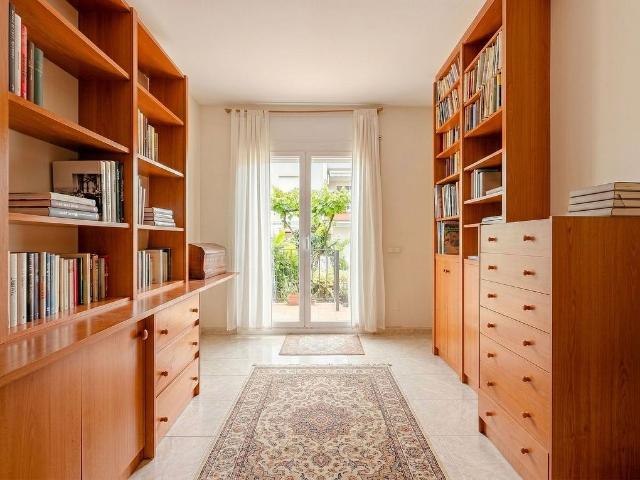 Casa adosada en venta en calle Rosers, Argentona, de 175 m² 4 habitaciones por 499.995