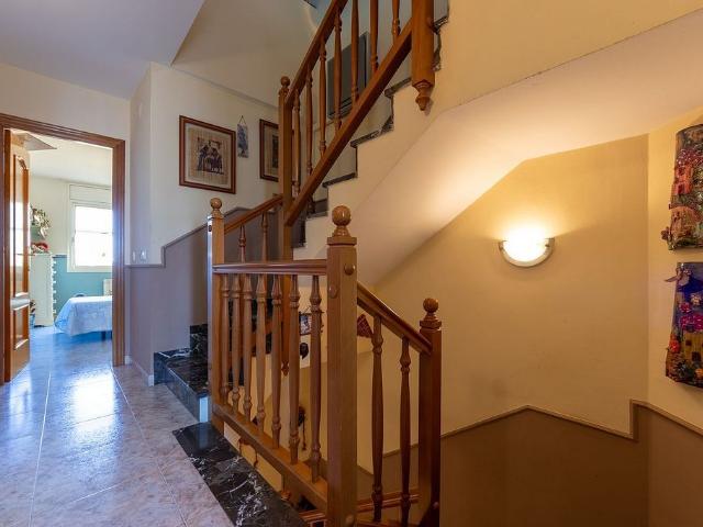Casa adosada en venta en calle Riu Siurana, Tarragona, de 203 m² 5 habitaciones por 320.000