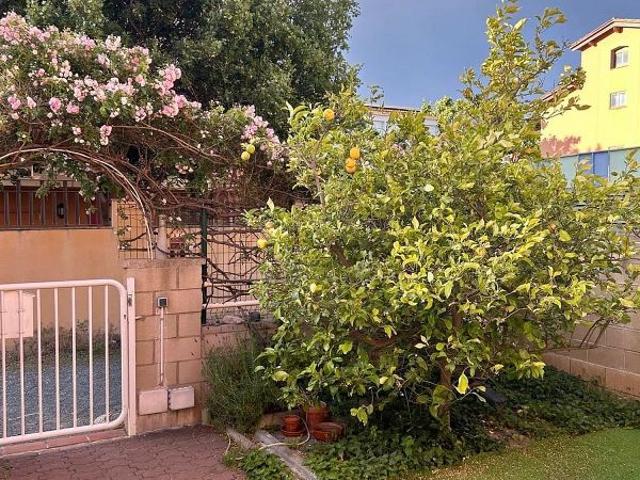 Casa adosada en venta en calle Ribeta de la, Alforja, de 208 m² 4 habitaciones por 355.000